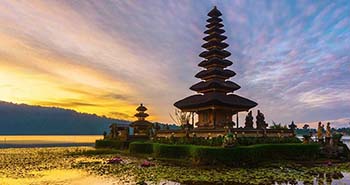 Ulun Danu Tour