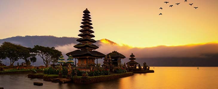 Ulun Danu Tour